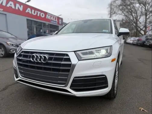 2018 Audi Q5 Tech Premium Plus AWD photo