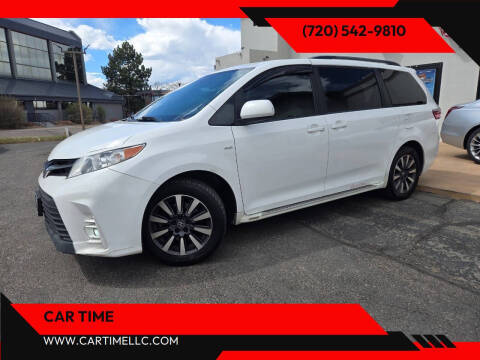 2018 Toyota Sienna LE AWD photo
