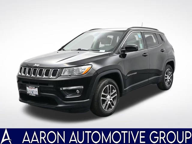 2018 Jeep Compass Latitude w/Sun/Wheel Pkg FWD photo