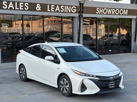 2018 Toyota Prius Prime Premium FWD photo