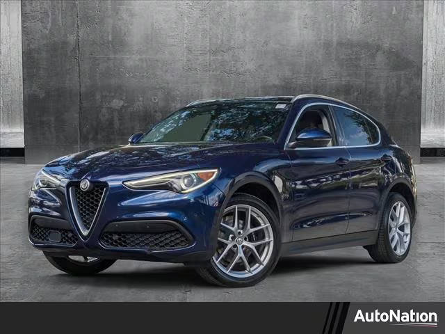 2018 Alfa Romeo Stelvio Ti Lusso AWD photo