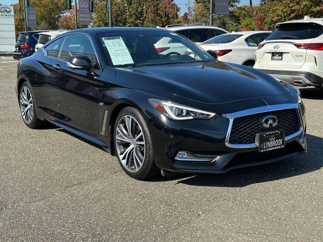 2018 Infiniti Q60 3.0t LUXE AWD photo