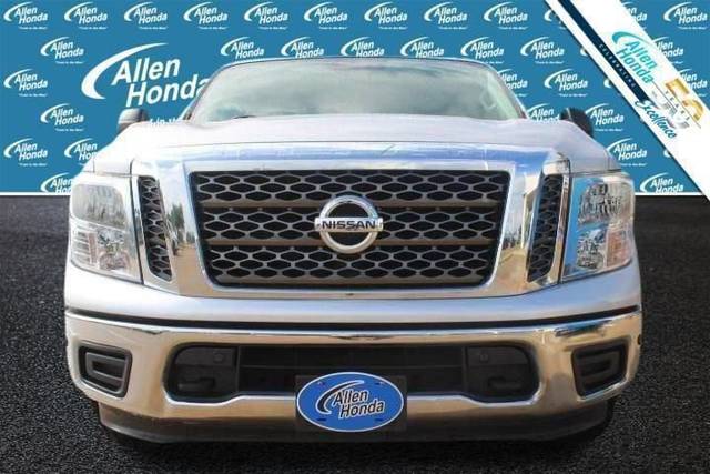 2018 Nissan Titan SV RWD photo