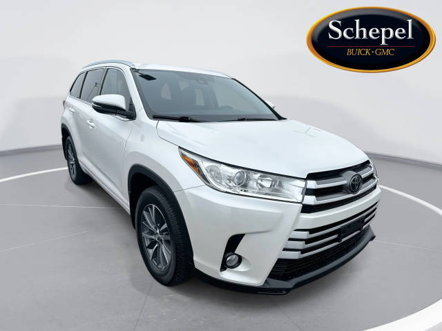 2018 Toyota Highlander XLE AWD photo