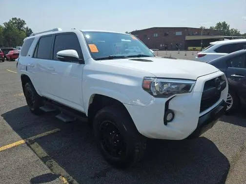 2018 Toyota 4Runner SR5 Premium 4WD photo