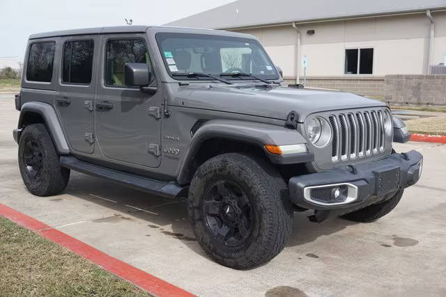 2018 Jeep Wrangler Unlimited Sahara 4WD photo