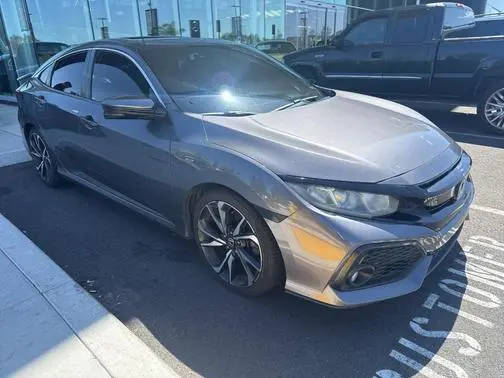 2018 Honda Civic  FWD photo