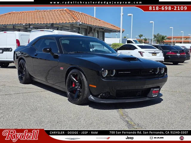 2018 Dodge Challenger SRT 392 RWD photo