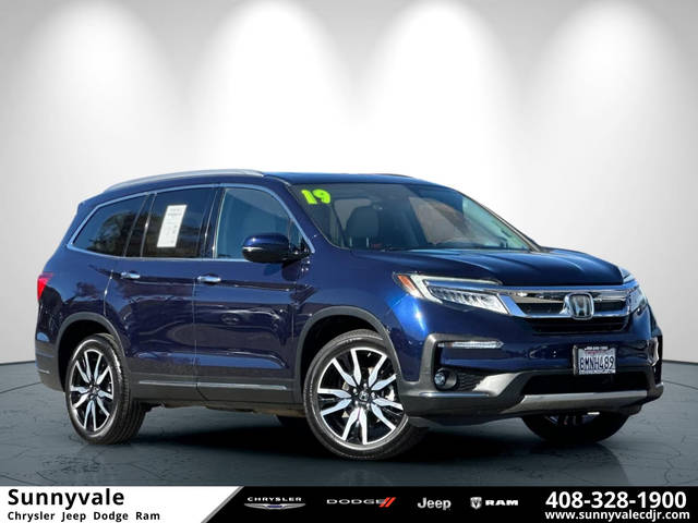 2019 Honda Pilot Touring 7-Passenger FWD photo