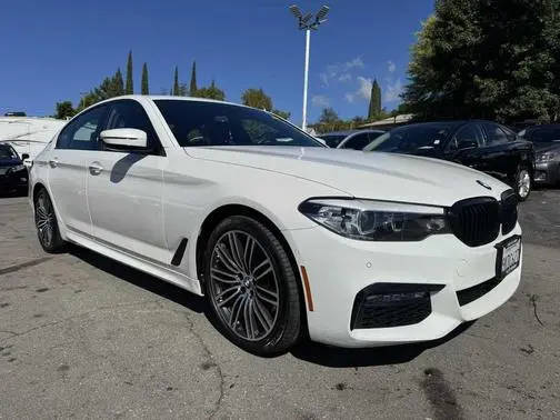 2018 BMW 5 Series 530e iPerformance RWD photo