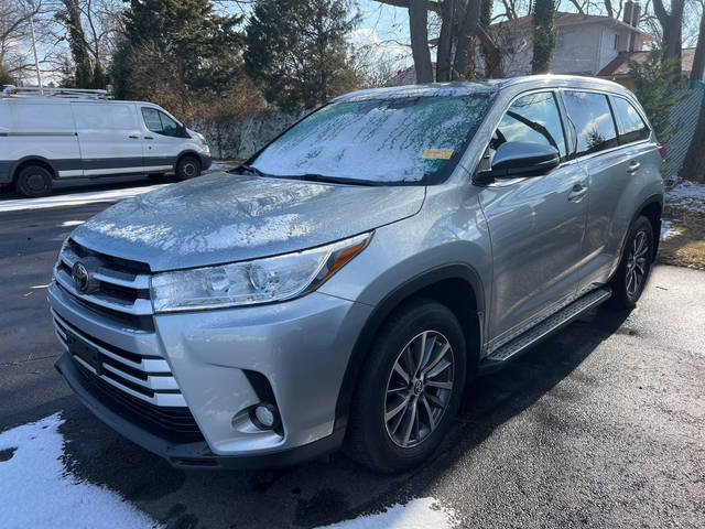 2018 Toyota Highlander XLE AWD photo