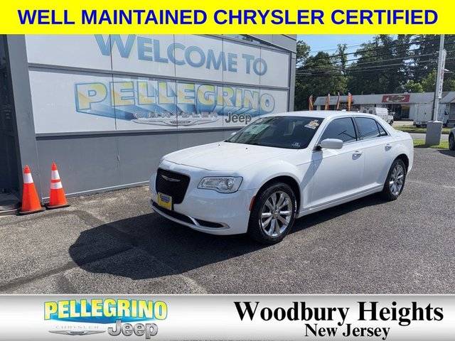 2017 Chrysler 300 Limited AWD photo