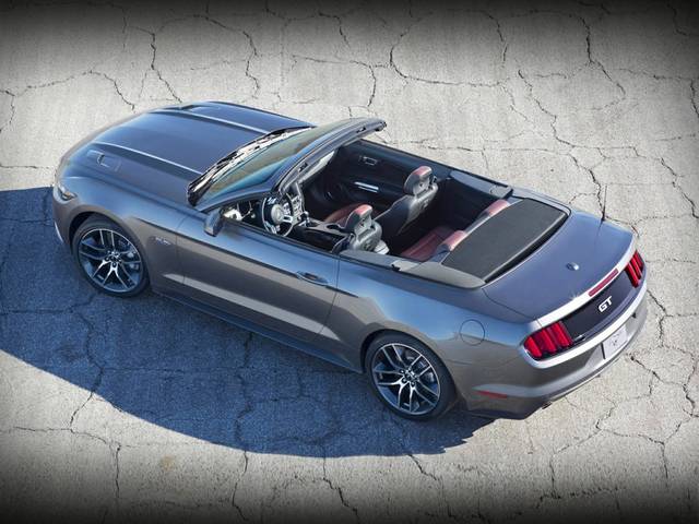 2016 Ford Mustang EcoBoost Premium RWD photo