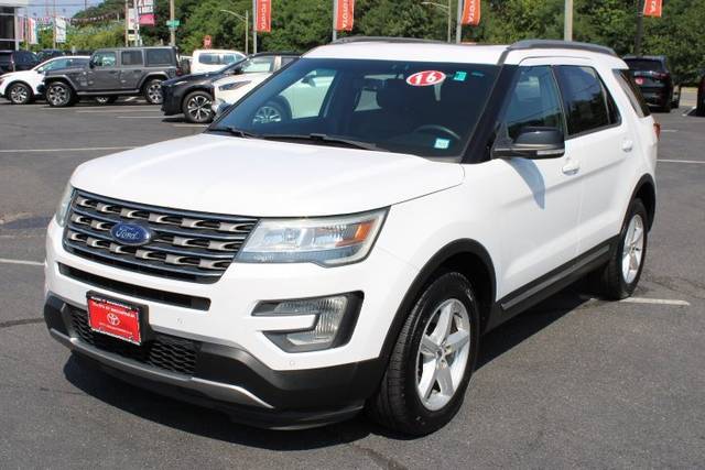 2016 Ford Explorer XLT 4WD photo