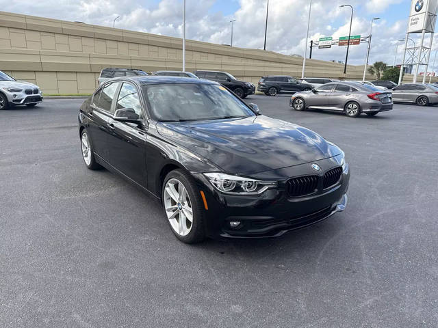 2018 BMW 3 Series 320i RWD photo