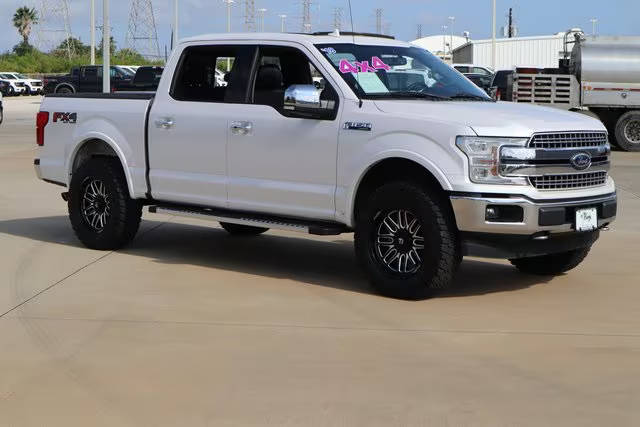 2018 Ford F-150 LARIAT 4WD photo