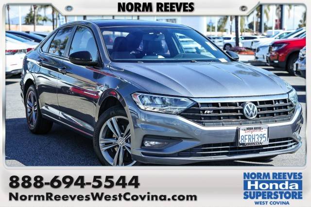 2019 Volkswagen Jetta R-Line FWD photo