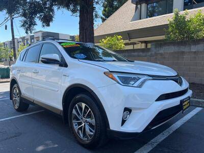 2018 Toyota RAV4 Hybrid XLE AWD photo