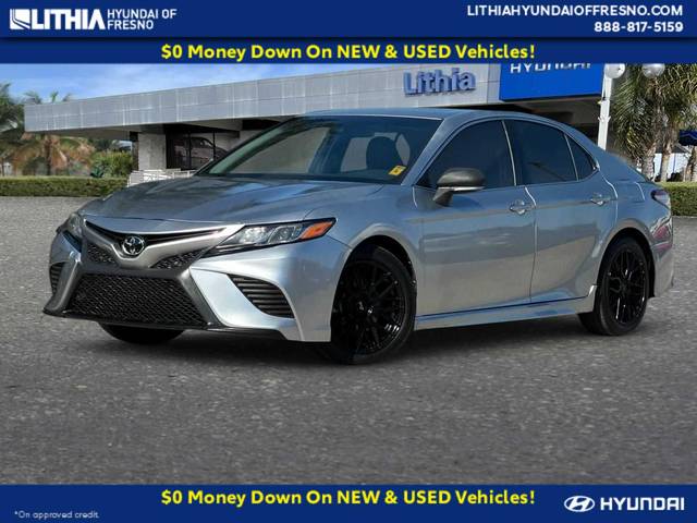 2018 Toyota Camry SE FWD photo