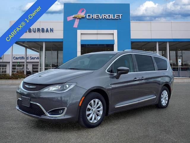 2018 Chrysler Pacifica Minivan Touring L FWD photo