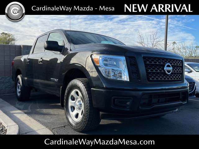 2018 Nissan Titan S 4WD photo