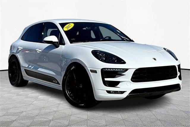 2017 Porsche Macan GTS AWD photo