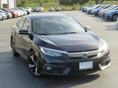 2018 Honda Civic Touring FWD photo