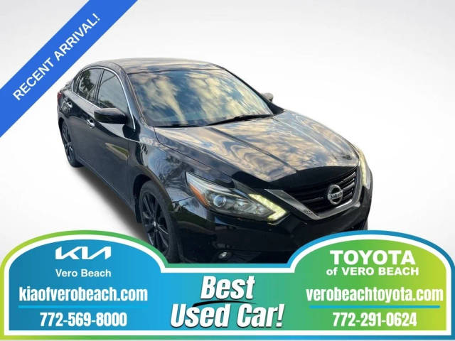 2017 Nissan Altima 2.5 SR FWD photo