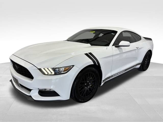 2015 Ford Mustang V6 RWD photo