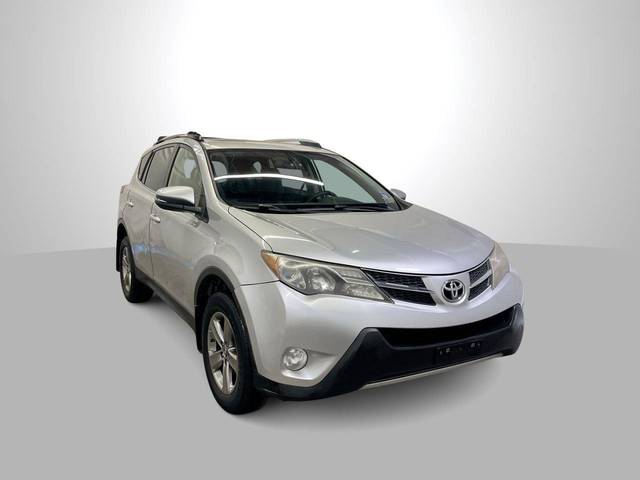 2015 Toyota RAV4 XLE AWD photo