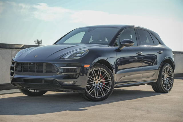 2018 Porsche Macan Turbo AWD photo