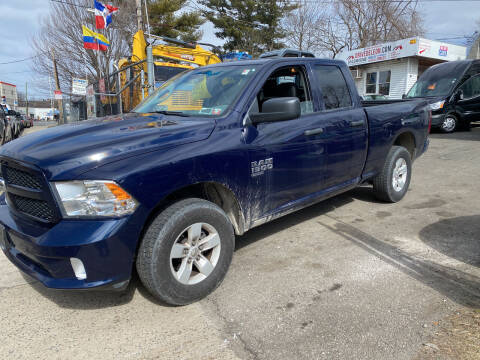 2019 Ram 1500 Express 4WD photo