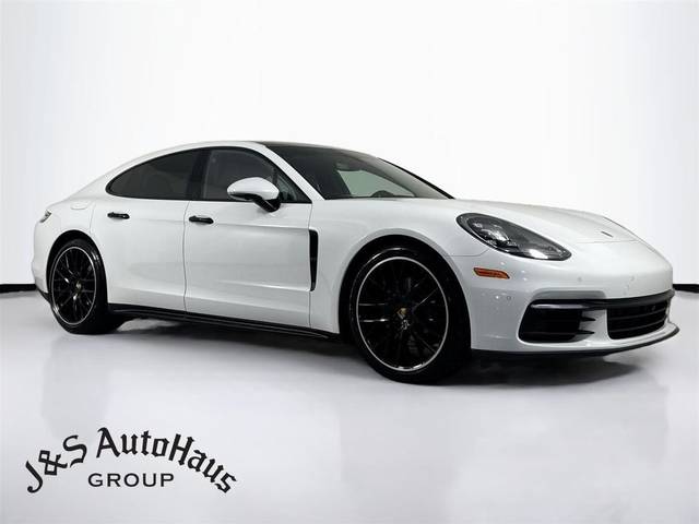 2018 Porsche Panamera 4S AWD photo
