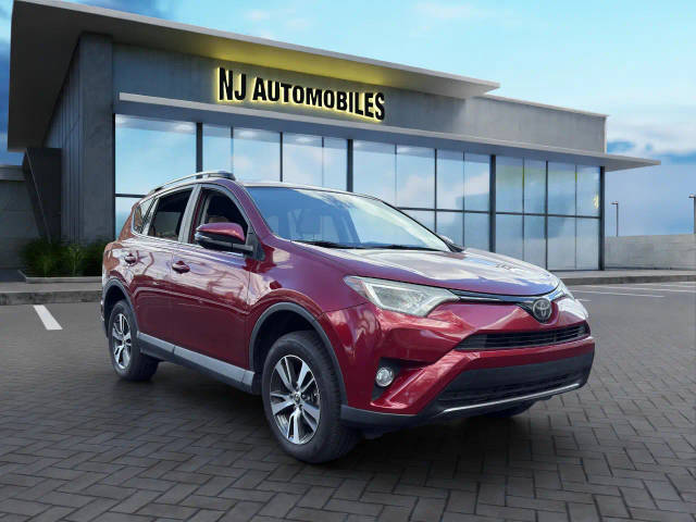 2018 Toyota RAV4 XLE FWD photo