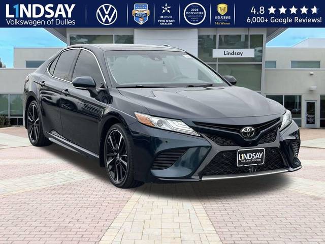2018 Toyota Camry XSE FWD photo