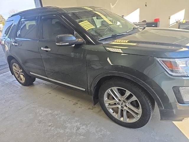 2016 Ford Explorer Limited 4WD photo
