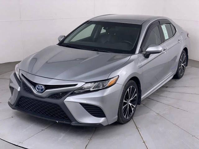 2018 Toyota Camry Hybrid SE FWD photo