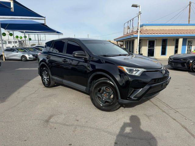 2018 Toyota RAV4 LE FWD photo