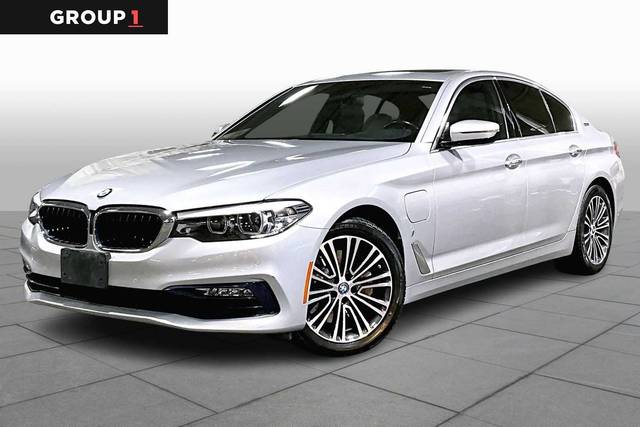 2018 BMW 5 Series 530e xDrive iPerformance AWD photo