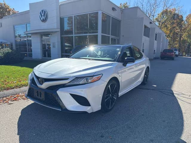 2018 Toyota Camry XSE FWD photo