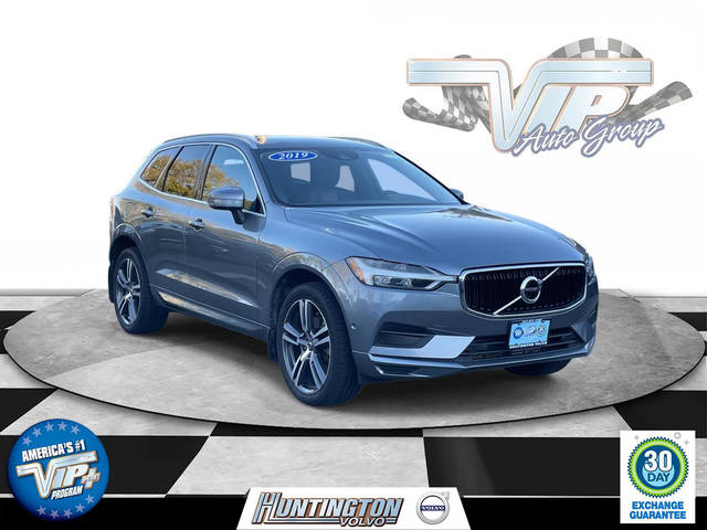 2019 Volvo XC60 Momentum AWD photo