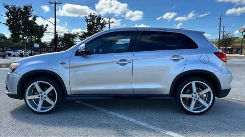 2018 Mitsubishi Outlander Sport ES 2.0 FWD photo