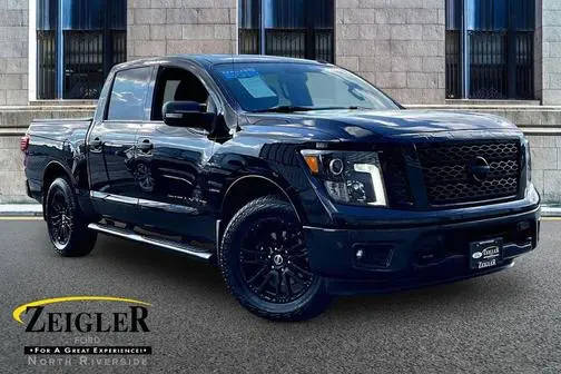 2018 Nissan Titan SV 4WD photo