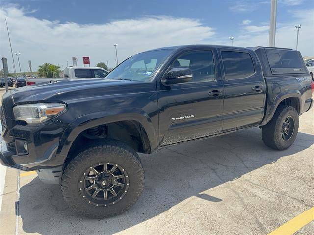 2018 Toyota Tacoma TRD Sport 4WD photo