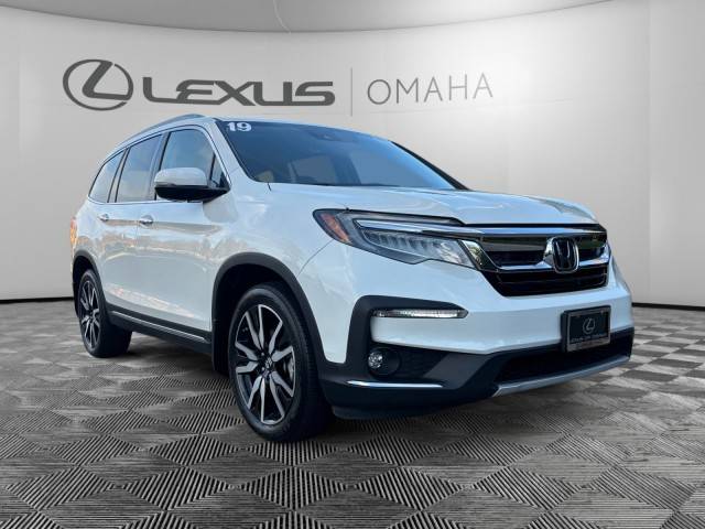 2019 Honda Pilot Touring 7-Passenger AWD photo