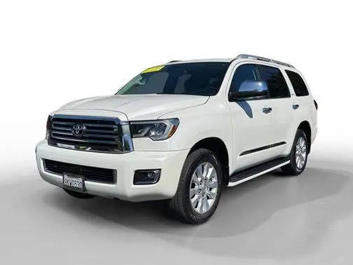 2018 Toyota Sequoia Platinum 4WD photo
