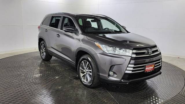 2018 Toyota Highlander XLE AWD photo