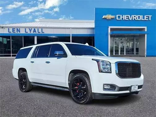 2017 GMC Yukon XL SLT 4WD photo