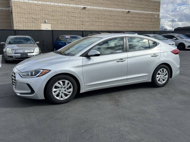 2017 Hyundai Elantra SE FWD photo