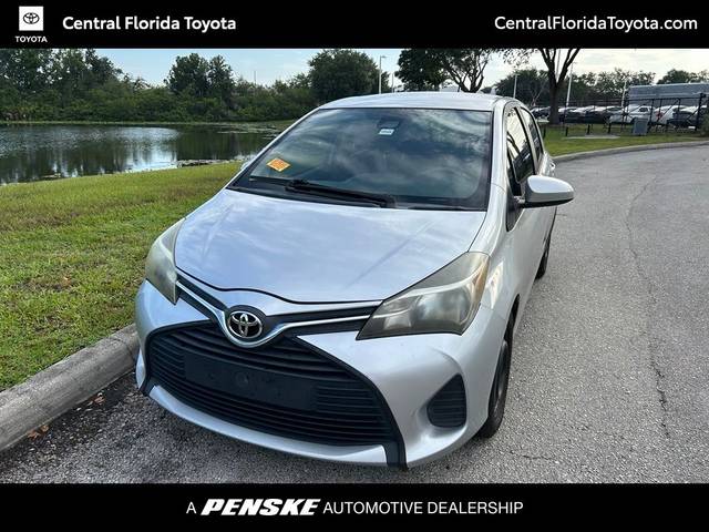 2017 Toyota Yaris L FWD photo